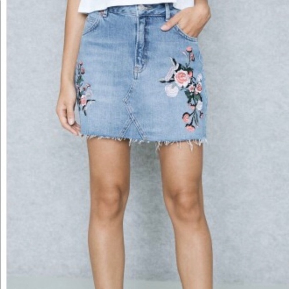 NWOT Topshop Floral Rose Embroidered Denim Jean Skirt 8